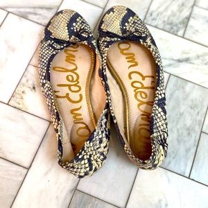 Incredibly Comfortable!! Well worn and Stylish!! Complement any outfit.